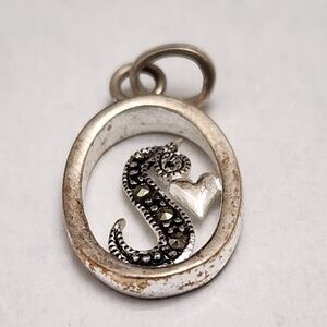 S snake charm